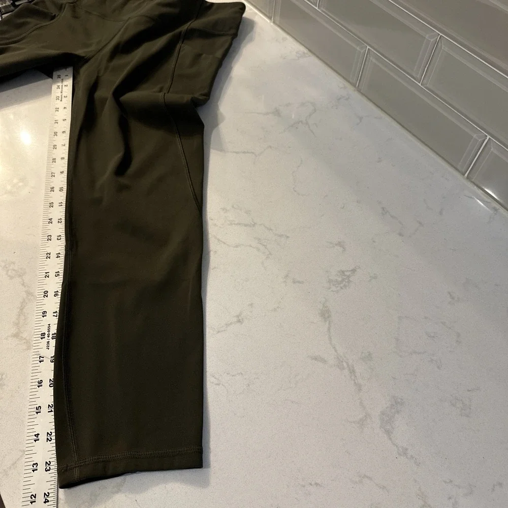 Lululemon Time To Sweat Crop 23